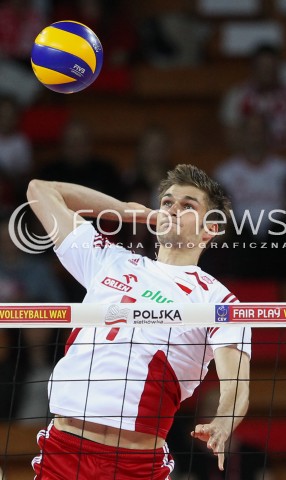  18.05.2014 WROCLAW <br />SIATKOWKA MEZCZYZN <br />TURNIEJ KWALIFIKACYJNY DO MISTRZOSTW EUROPY 2015<br />2015 FIVB WORLD CHAMPIONSHIP - EUROPEAN QUALIFICATION MEN <br />MECZ POLSKA - SLOWENIA ( POLAND - SLOVENIA ) <br />N/Z KAROL KLOS SYLWETKA ATAK<br /> 