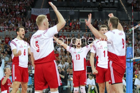  18.05.2014 WROCLAW <br />SIATKOWKA MEZCZYZN <br />TURNIEJ KWALIFIKACYJNY DO MISTRZOSTW EUROPY 2015<br />2015 FIVB WORLD CHAMPIONSHIP - EUROPEAN QUALIFICATION MEN <br />MECZ POLSKA - SLOWENIA ( POLAND - SLOVENIA ) <br />N/Z BARTOSZ KUREK MICHAL KUBIAK PIOTR NOWAKOWSKI RADOSC EMOCJE <br /> 
