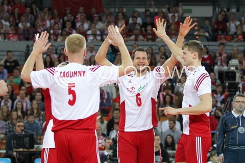  18.05.2014 WROCLAW <br />SIATKOWKA MEZCZYZN <br />TURNIEJ KWALIFIKACYJNY DO MISTRZOSTW EUROPY 2015<br />2015 FIVB WORLD CHAMPIONSHIP - EUROPEAN QUALIFICATION MEN <br />MECZ POLSKA - SLOWENIA ( POLAND - SLOVENIA ) <br />N/Z BARTOSZ KUREK PIOTR NOWAKOWSKI RADOSC EMOCJE <br /> 
