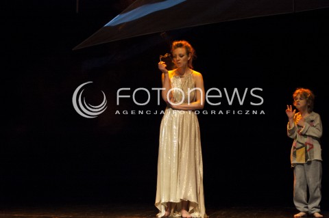  20.05.2014 WARSZAWA PROBA MEDIALNA SPEKTAKLU MEDEA W REZYSERII DOROTY KEDZIERZAWSKIEJ N/Z ADAM TOMASZEWSKI MAGDALENA BOCZARSKA  