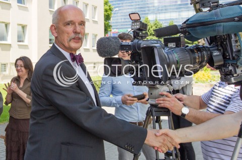 20.05.2014 RZESZOW<br />WIZYTA SZEFA KONGRESU NOWEJ PRAWICY JANUSZA KORWINA MIKKE W RZESZOWIE<br />N/Z JANUSZ KORWIN MIKKE<br /> 