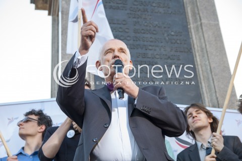  23.05.2014 WARSZAWA FINAL KAMPANII WYBORCZEJ  KONGRESU NOWEJ PRAWICY JANUSZA KORWINA MIKKE DO EUROPARLAMENTU N/Z JANUSZ KORWIN MIKKE  