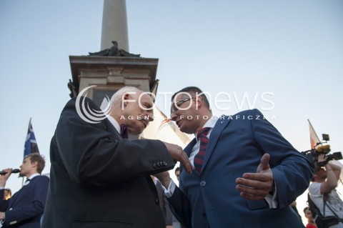  23.05.2014 WARSZAWA FINAL KAMPANII WYBORCZEJ  KONGRESU NOWEJ PRAWICY JANUSZA KORWINA MIKKE DO EUROPARLAMENTU N/Z JANUSZ KORWIN MIKKE POSEL KNP PRZEMYSLAW WIPLER  