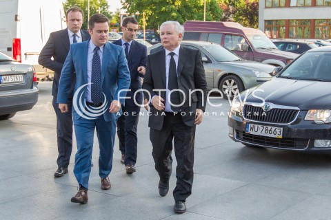  23.05.2014 RZESZOW <br />WIZYTA PREZESA PIS JAROSLAWA KACZYNSKIEGO W RZESZOWIE W ZWIAZKU Z ZAKONCZENIEM KAMPANII WYBORCZEJ DO PARLAMENTU EUROPEJSKIEGO<br />N/Z JAROSLAW KACZYNSKI ADAM HOFMAN TOMASZ POREBA<br /> 