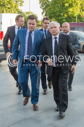  23.05.2014 RZESZOW <br />WIZYTA PREZESA PIS JAROSLAWA KACZYNSKIEGO W RZESZOWIE W ZWIAZKU Z ZAKONCZENIEM KAMPANII WYBORCZEJ DO PARLAMENTU EUROPEJSKIEGO<br />N/Z JAROSLAW KACZYNSKI ADAM HOFMAN<br /> 