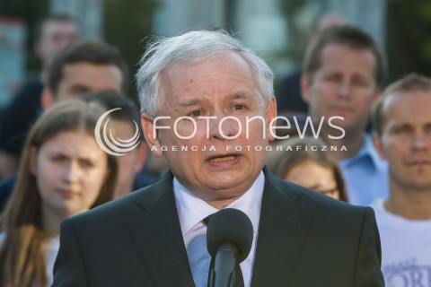  23.05.2014 RZESZOW <br />WIZYTA PREZESA PIS JAROSLAWA KACZYNSKIEGO W RZESZOWIE W ZWIAZKU Z ZAKONCZENIEM KAMPANII WYBORCZEJ DO PARLAMENTU EUROPEJSKIEGO<br />N/Z JAROSLAW KACZYNSKI<br /> 