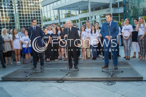  23.05.2014 RZESZOW <br />WIZYTA PREZESA PIS JAROSLAWA KACZYNSKIEGO W RZESZOWIE W ZWIAZKU Z ZAKONCZENIEM KAMPANII WYBORCZEJ DO PARLAMENTU EUROPEJSKIEGO<br />N/Z JAROSLAW KACZYNSKI TOMASZ POREBA ADAM HOFMAN<br /> 