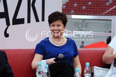  24.05.2013 WARSZAWA<br />WARSZAWSKIE TARGI KSIAZKI<br />N/Z HANNA GRONKIEWICZ WALTZ<br /> 