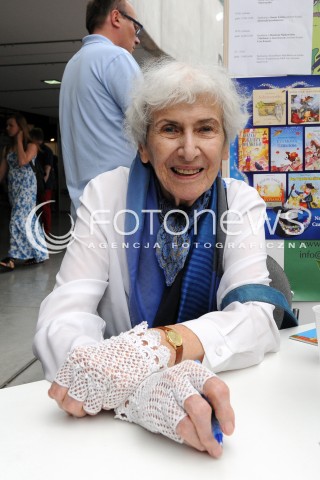  24.05.2013 WARSZAWA<br />WARSZAWSKIE TARGI KSIAZKI<br />N/Z JOANNA KULMOWA<br /> 