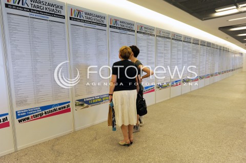  24.05.2013 WARSZAWA<br />WARSZAWSKIE TARGI KSIAZKI<br />N/Z WIDZOWIE<br /> 