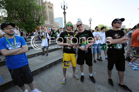  24.05.2014 WARSZAWA<br />MARSZ WYZWOLENIA KONOPII W WARSZAWIE<br />N/Z UCZESTNICY MARSZU<br /> 