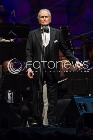  24.05.2014 LANCUT<br />53 MUZYCZNY FESTIWAL W LANCUCIE<br />KONCERT JOSE CARRERASA - LEGENDARNEGO HISZPANSKIEGO SPIEWAKA. ARTYSTA ZALICZANY JEST DO NAJWYBITNIEJSZYCH TENOROW SWIATOWEJ MUZYKI<br />N/Z JOSE CARRERAS<br /> 