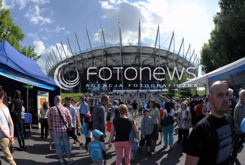  31.05.2014 WARSZAWA<br />18 PIKNIK NAUKOWY POLSKIEGO RADIA I CENTRUM NAUKI KOPERNIK<br />N/Z STADION NARODOWY WIDZOWIE PIKNIKU NAMIOTY<br /> 