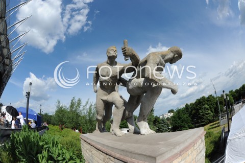  31.05.2014 WARSZAWA<br />18 PIKNIK NAUKOWY POLSKIEGO RADIA I CENTRUM NAUKI KOPERNIK<br />N/Z STADION NARODOWY POMNIK ATLECI<br /> 