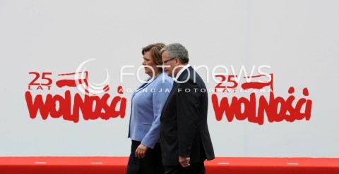  04.06.2014 WARSZAWA<br />GLOWNE UROCZYSTOSCI Z OKAZJI 25 LECIA WOLNYCH WYBOROW W POLSCE<br />N/Z PREZYDENT RP BRONISLAW KOMOROWSKI Z MALZONKA ANNA KOMOROWSKA<br /> 