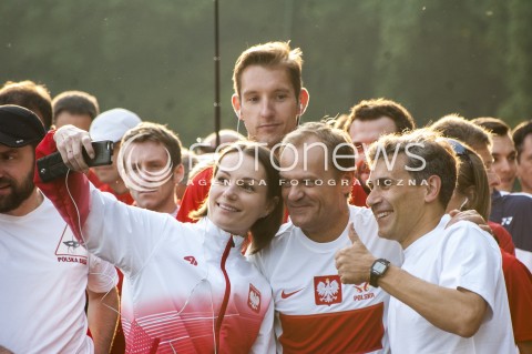  04.06.2014 WARSZAWA BIEG WOLNOSCI Z UDZIALEM PREMIERA DONALDA TUSKA N/Z PREMIER DONALD TUSK ROBERT KORZENIOWSKI  