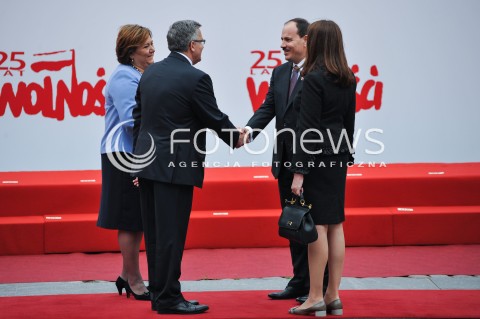  04.06.2014 WARSZAWA <br />GLOWNE UROCZYSTOSCI Z OKAZJI 25 LECIA WOLNYCH WYBOROW W POLSCE<br />N/Z PREZYDENT RP BRONISLAW KOMOROWSKI Z MALZONKA ANNA KOMOROWSKA BUJAR NISHANI Z MALZONKA<br /> 