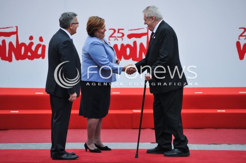  04.06.2014 WARSZAWA <br />GLOWNE UROCZYSTOSCI Z OKAZJI 25 LECIA WOLNYCH WYBOROW W POLSCE<br />N/Z PREZYDENT RP BRONISLAW KOMOROWSKI Z MALZONKA ANNA KOMOROWSKA MILOS ZEMAN <br /> 