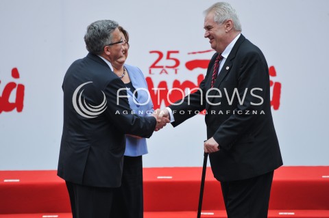  04.06.2014 WARSZAWA <br />GLOWNE UROCZYSTOSCI Z OKAZJI 25 LECIA WOLNYCH WYBOROW W POLSCE<br />N/Z PREZYDENT RP BRONISLAW KOMOROWSKI Z MALZONKA ANNA KOMOROWSKA MILOS ZEMAN <br /> 