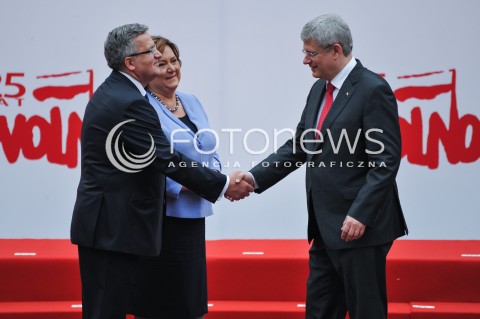 04.06.2014 WARSZAWA <br />GLOWNE UROCZYSTOSCI Z OKAZJI 25 LECIA WOLNYCH WYBOROW W POLSCE<br />N/Z PREZYDENT RP BRONISLAW KOMOROWSKI Z MALZONKA ANNA KOMOROWSKA STEPHEN HARPER<br /> 