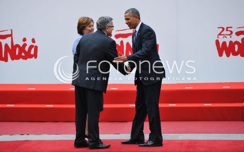  04.06.2014 WARSZAWA <br />GLOWNE UROCZYSTOSCI Z OKAZJI 25 LECIA WOLNYCH WYBOROW W POLSCE<br />N/Z PREZYDENT RP BRONISLAW KOMOROWSKI Z MALZONKA ANNA KOMOROWSKA PREZYDENT USA BARACK OBAMA<br /> 