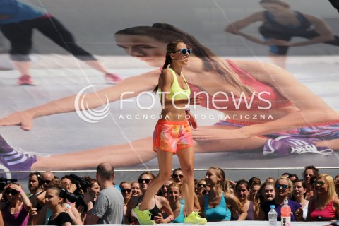  07.06.2014 WARSZAWA<br />REKORD GUINNESSA W FITNESS Z EWA CHODAKOWSKA NA STADIONIE PEPSI ARENA<br />N/Z EWA CHODAKOWSKA<br /> 