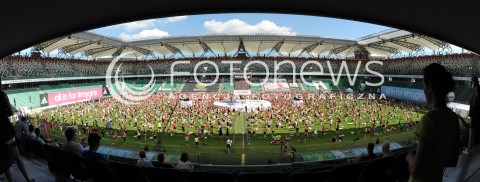  07.06.2014 WARSZAWA<br />REKORD GUINNESSA W FITNESS Z EWA CHODAKOWSKA NA STADIONIE PEPSI ARENA<br />N/Z STADION LEGII<br /> 