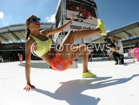  07.06.2014 WARSZAWA<br />REKORD GUINNESSA W FITNESS Z EWA CHODAKOWSKA NA STADIONIE PEPSI ARENA<br />N/Z EWA CHODAKOWSKA<br /> 