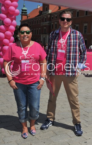  07.06.2014 WARSZAWA<br />AVON WALK 2014 MARSZ ROZOWEJ WSTAZKI<br />N/Z DOROTA WELLMAN FILIP CHAJZER<br /> 