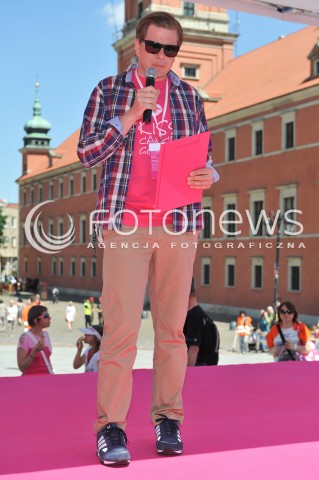  07.06.2014 WARSZAWA<br />AVON WALK 2014 MARSZ ROZOWEJ WSTAZKI<br />N/Z FILIP CHAJZER<br /> 