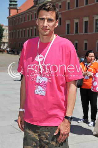  07.06.2014 WARSZAWA<br />AVON WALK 2014 MARSZ ROZOWEJ WSTAZKI<br />N/Z JAROSLAW BIENIUK<br /> 