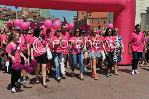  07.06.2014 WARSZAWA<br />AVON WALK 2014 MARSZ ROZOWEJ WSTAZKI<br />N/Z  AGNIESZKA POPIELEWICZ JAROSLAW BIENIUK MALGORZATA SOCHA MALGORZATA PIECZYNSKA<br /> 