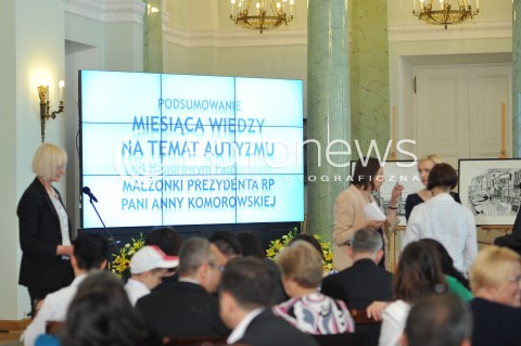  10.06.2014 WARSZAWA<br />UDZIAL MALZONKI PREZYDENTA RP ANNY KOMOROWSKIEJ W PODSUMOWANIU MIESIACA WIEDZY NA TEMAT AUTYZMU<br />N/Z UCZESTNICY SPOTKANIA<br /> 