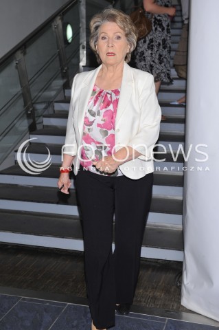  10.06.2014 WARSZAWA<br />
PREMIERA ALBUMU ZAMYSLENIA IRENY SANTOR W EMPIKU<br />
N/Z IRENA SANTOR<br />
 