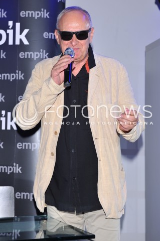  10.06.2014 WARSZAWA<br />
PREMIERA ALBUMU ZAMYSLENIA IRENY SANTOR W EMPIKU<br />
N/Z JACEK CYGAN<br />
 