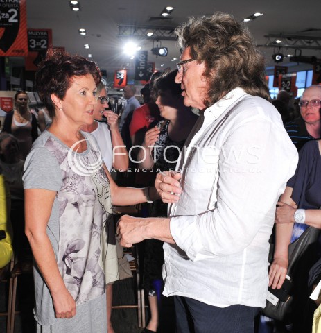  10.06.2014 WARSZAWA<br />
PREMIERA ALBUMU ZAMYSLENIA IRENY SANTOR W EMPIKU<br />
N/Z JOLANTA KWASNIEWSKA ZBIGNIEW WODECKI<br />
 