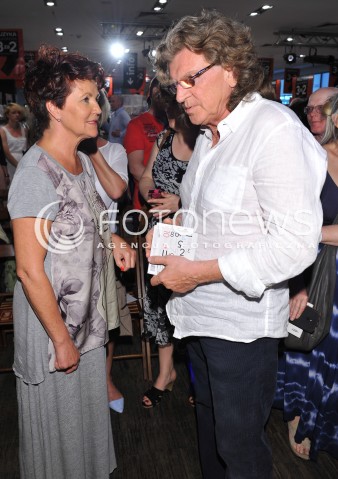  10.06.2014 WARSZAWA<br />
PREMIERA ALBUMU ZAMYSLENIA IRENY SANTOR W EMPIKU<br />
N/Z JOLANTA KWASNIEWSKA ZBIGNIEW WODECKI<br />
 