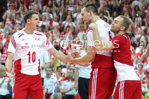  13.06.2014 KATOWICE SPODEK<br />SIATKOWKA MEZCZYZN <br />LIGA SWIATOWA 2014<br />FIVB VOLLEYBALL WORLD LEAGUE 2014<br />MECZ POLSKA - WLOCHY ( POLAND - ITALY ) <br />N/Z MARIUSZ WLAZLY BARTOSZ KUREK PAWEL ZATORSKI RADOSC EMOCJE <br /> 