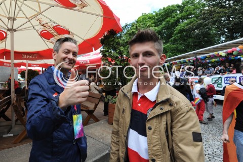  14.06.2014 WARSZAWA<br />PARADA ROWNOSCI<br />N/Z ROBERT BIEDRON DEMONSTRUJACY<br /> 