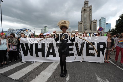 14.06.2014 WARSZAWA<br />PARADA ROWNOSCI<br />N/Z DEMONSTRUJACY WHATEVER<br /> 