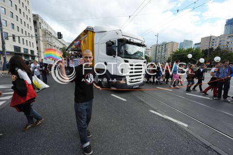  14.06.2014 WARSZAWA<br />PARADA ROWNOSCI<br />N/Z DEMONSTRUJACY<br /> 
