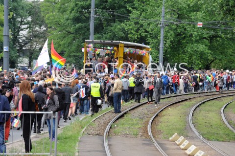  14.06.2014 WARSZAWA<br />PARADA ROWNOSCI<br />N/Z DEMONSTRUJACY<br /> 