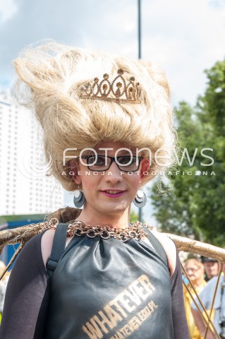  14.06.2014 WARSZAWA PARADA ROWNOSCI PRZESZLA ULICAMI WARSZAWY N/Z JEJ PERFEKCYJNOSC  