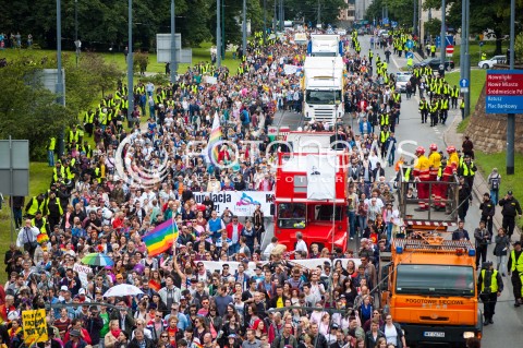 Parada równości przeszła ulicami Warszawy