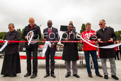  15.06.2014 MARSZ DLA JEZUSA PO RAZ TRZECI W WARSZAWIE N/Z CZOLO MARSZU   
