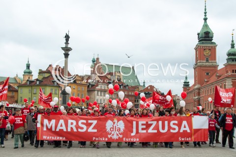  15.06.2014 MARSZ DLA JEZUSA PO RAZ TRZECI W WARSZAWIE N/Z CZOLO MARSZU   