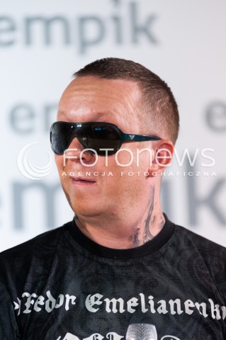  17.06.2014 WARSZAWA<br />
TOMEK LUBERT PROMUJE PLYTE LUBERT Z MILOSCI DO MUZYKI<br />
N/Z TOMEK LUBERT<br />
 