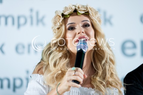  17.06.2014 WARSZAWA<br />
TOMEK LUBERT PROMUJE PLYTE LUBERT Z MILOSCI DO MUZYKI<br />
N/Z DODA<br />
 