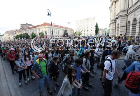  19.06.2014 WARSZAWA<br />BICIE REKORDU GUINNESSA W ROLKACH<br />N/Z UCZESTNICY IMPREZY<br /> 