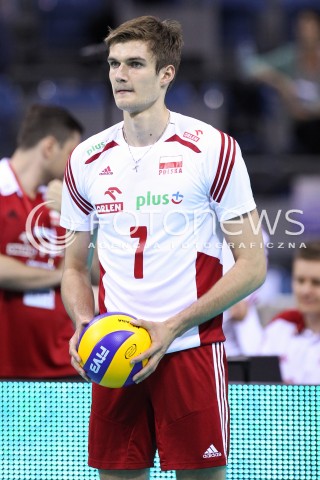  20.06.2014 KRAKOW ARENA<br />SIATKOWKA MEZCZYZN <br />LIGA SWIATOWA 2014<br />FIVB VOLLEYBALL WORLD LEAGUE 2014<br />MECZ POLSKA - BRAZYLIA ( POLAND - BRASIL ) <br />N/Z KAROL KLOS SYLWETKA <br /> 